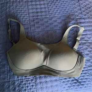 Lululemon Run Times bra 36D